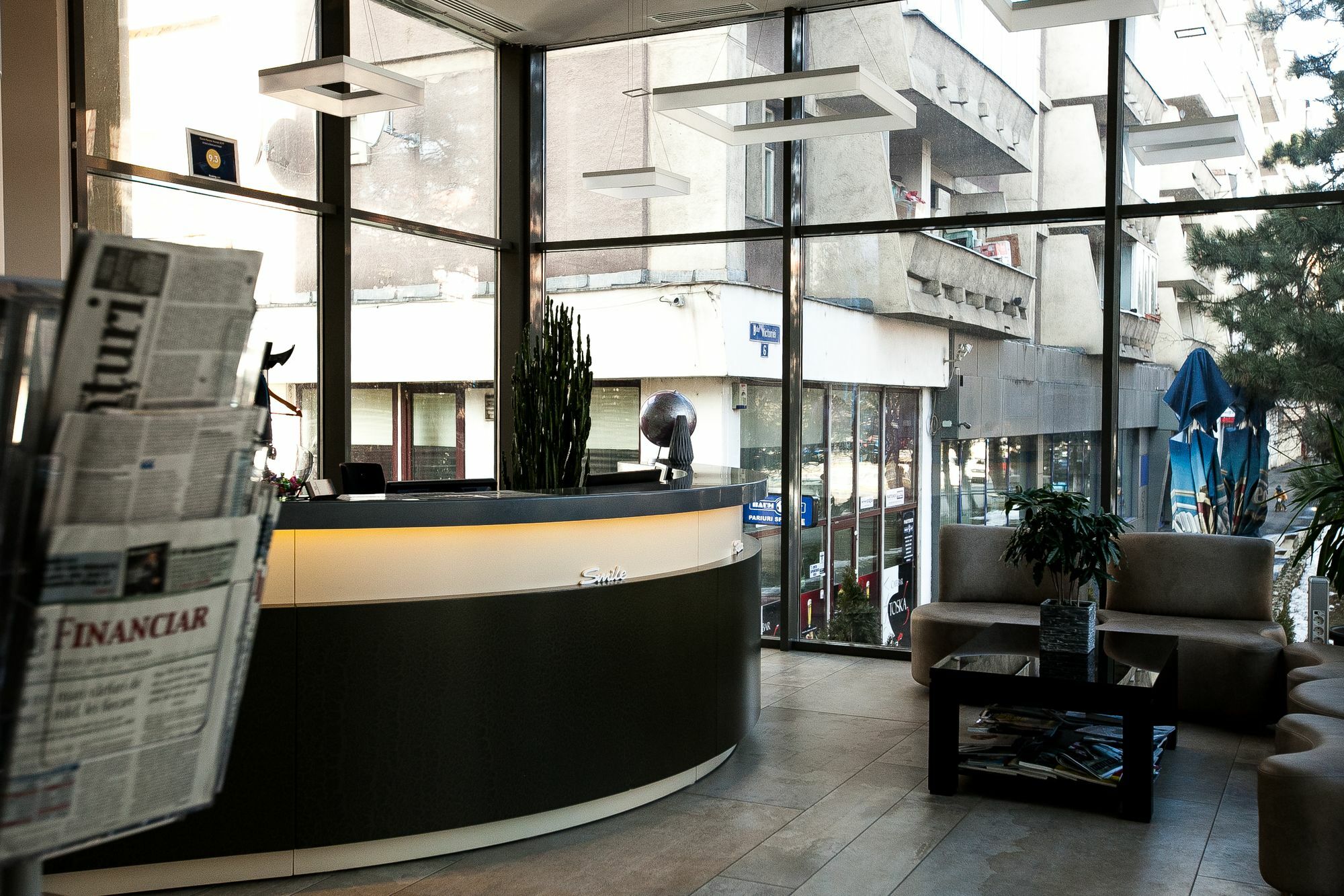 Victoria Bulevard Hotel Braşov Exteriör bild